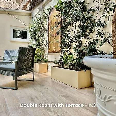 Vacanze Romane 7 Languages Guest house Rome