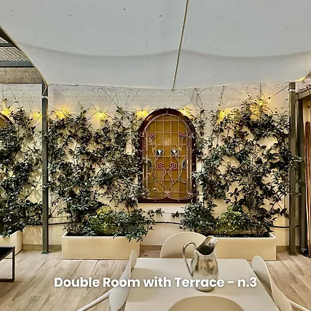 Pensjonat Vacanze Romane 7 Languages Rzym