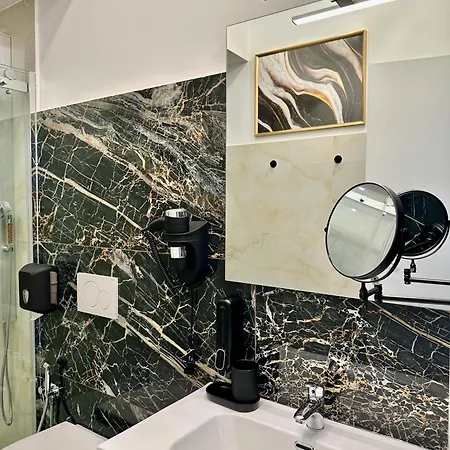 Vacanze Romane 7 Languages Konukevi 4*