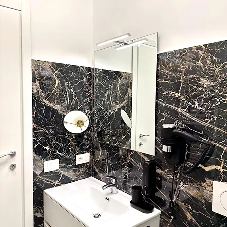 Vacanze Romane 7 Languages 4*