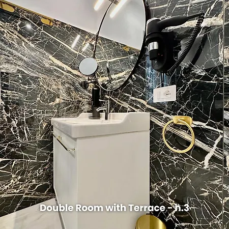 Vacanze Romane 7 Languages Konukevi Roma