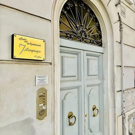 Vacanze Romane 7 Languages Guest house